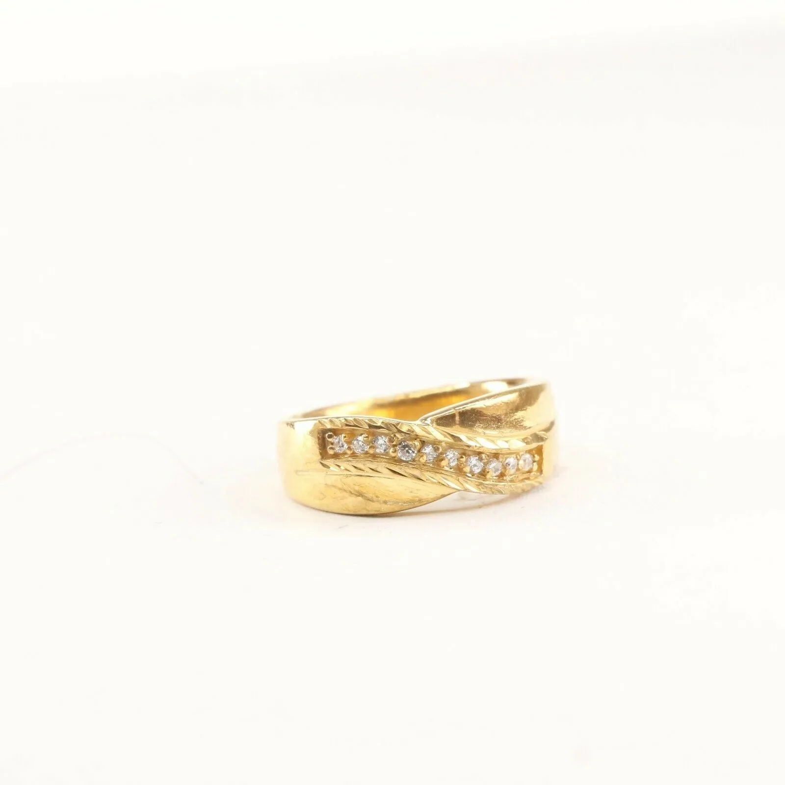 22k Ring Solid Gold ELEGANT Charm Ladies Ring SIZE 5-3/4 RESIZABLE r2180