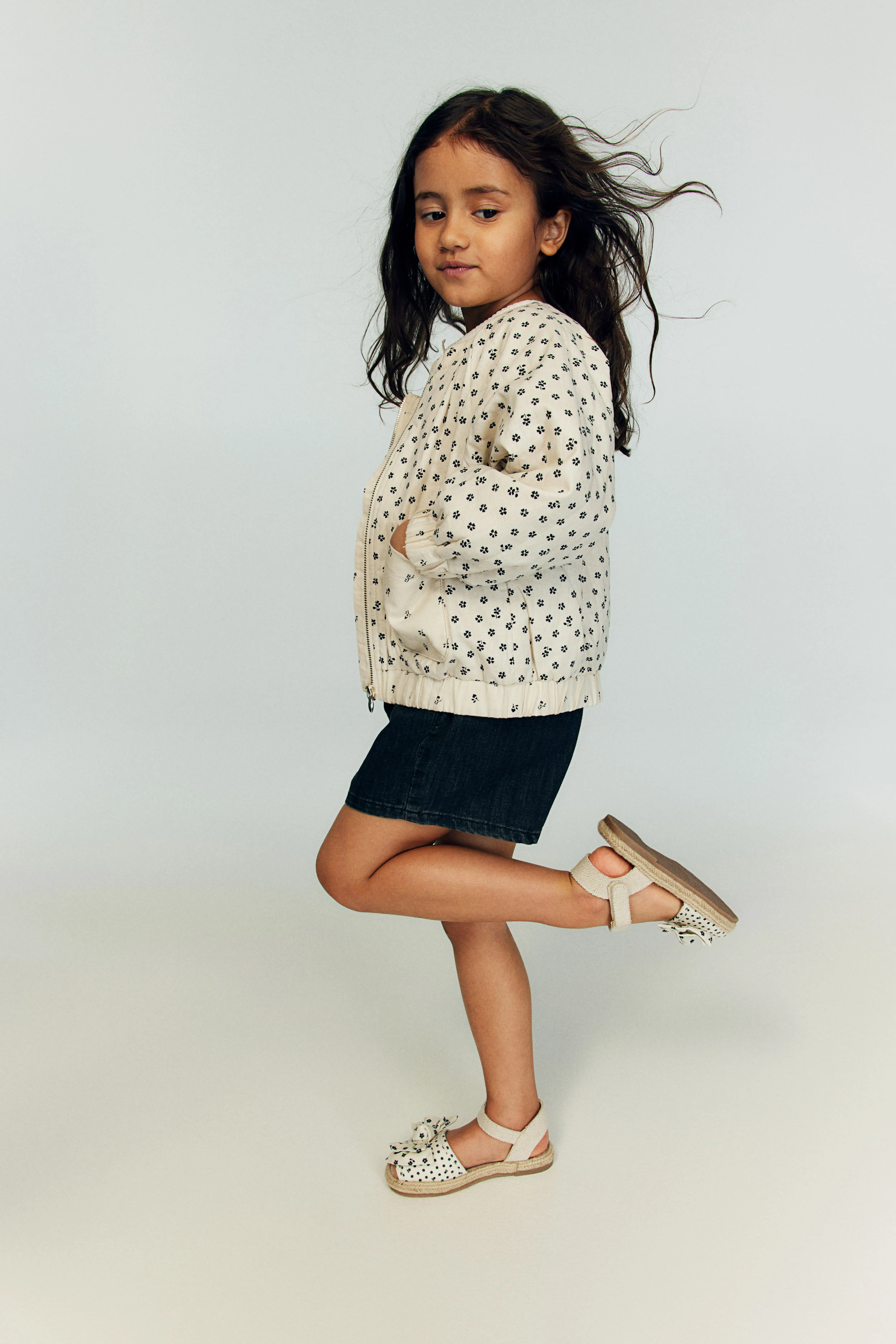 Patterned linen-blend jacket - Round neck - Long sleeve - Light beige/Floral - Kids | H&M GB