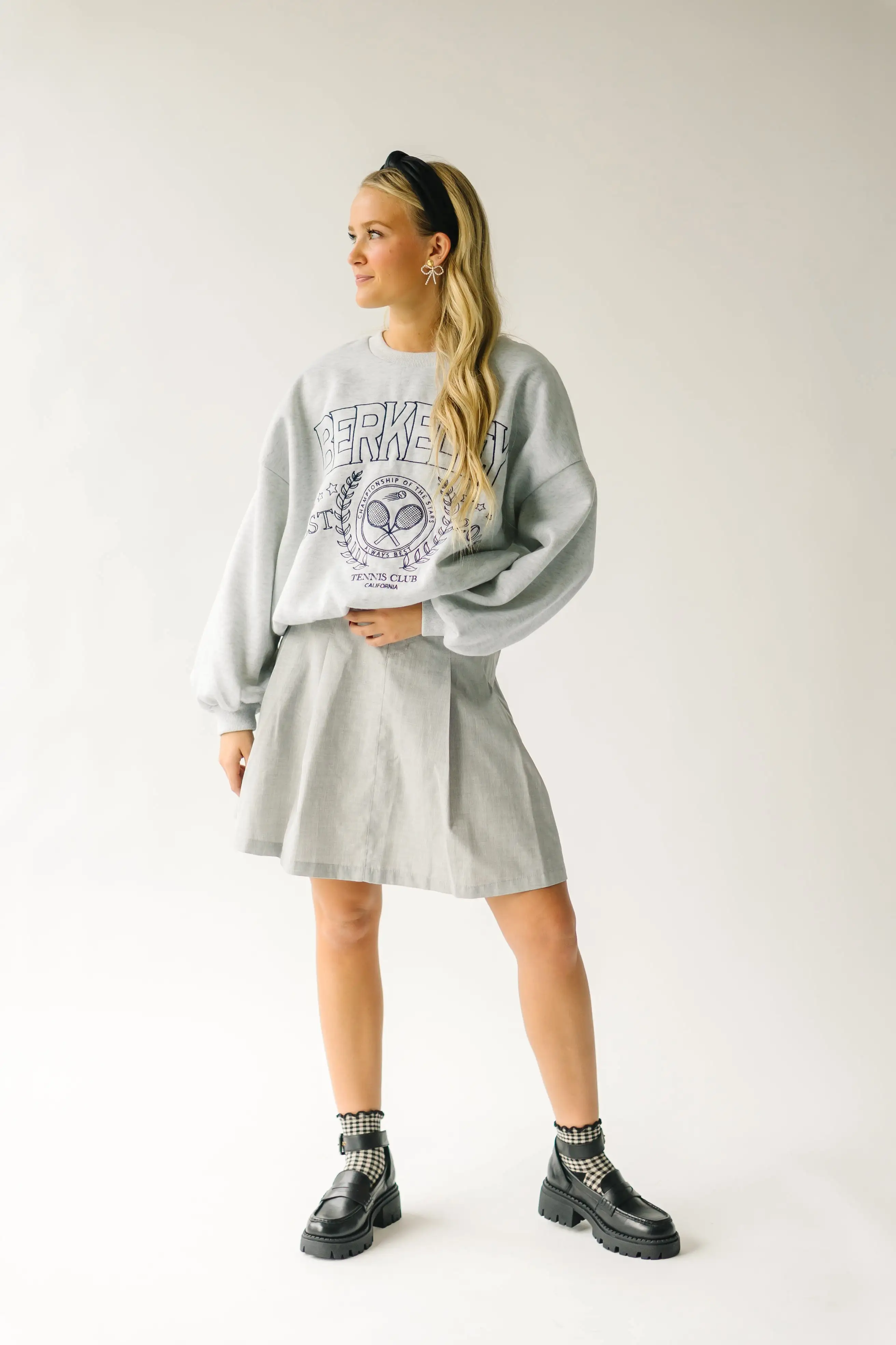 The Berkeley Graphic Sweatshirt in Heather Grey