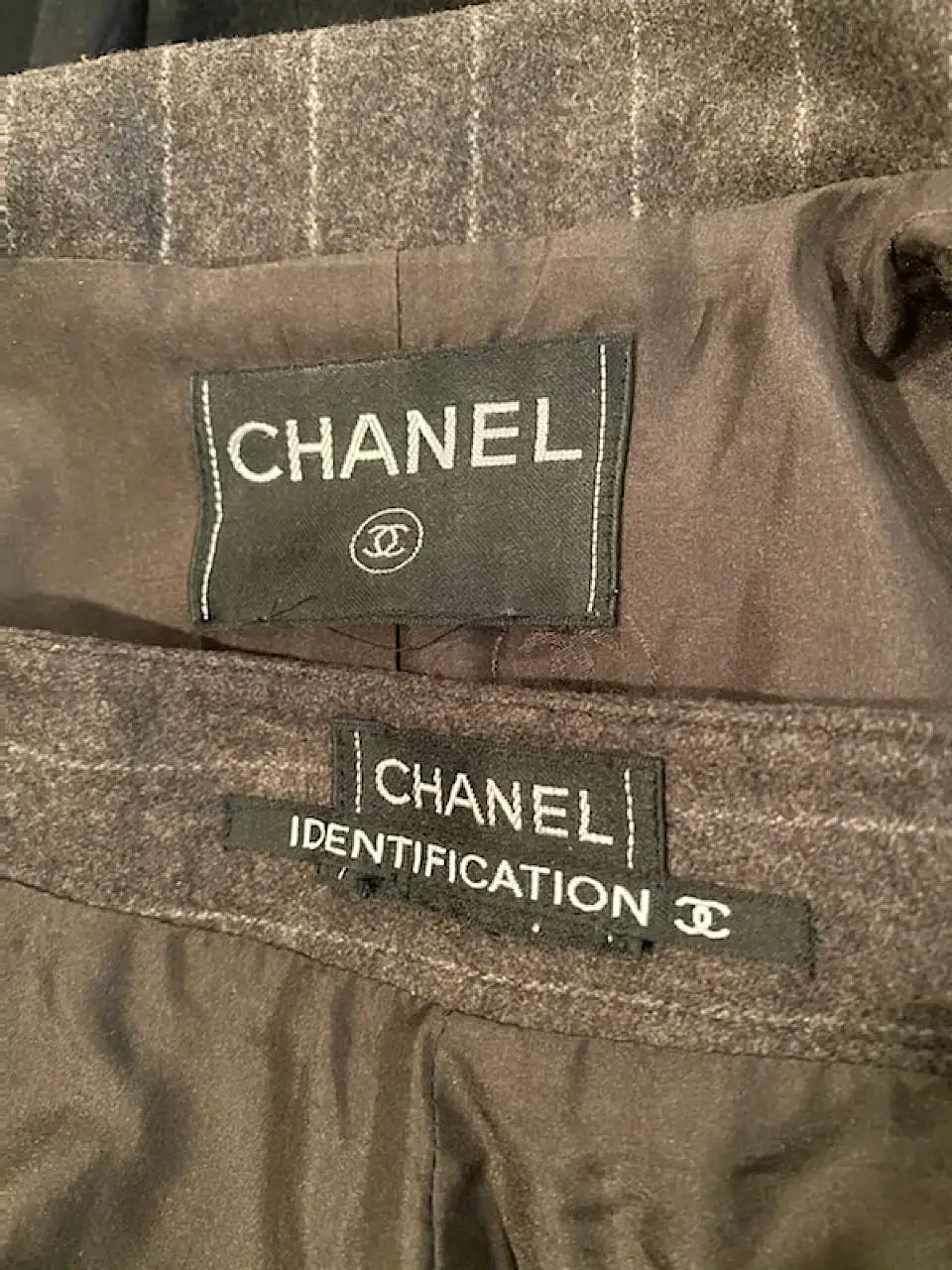 Vintage Chanel Identification 99A, 1999 Fall Gray Brown Pinstripe Pant Suit Set FR 34 US 2